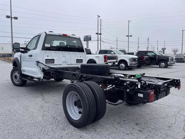 2026 Oxford White Ford Super Duty F-450 DRW XL 4X4 Chassis