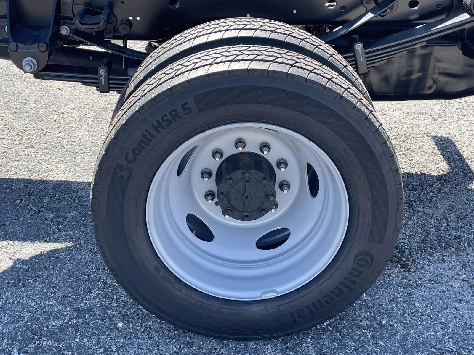 2026 Oxford White Ford Super Duty F-550 DRW XL 4X4 Chassis