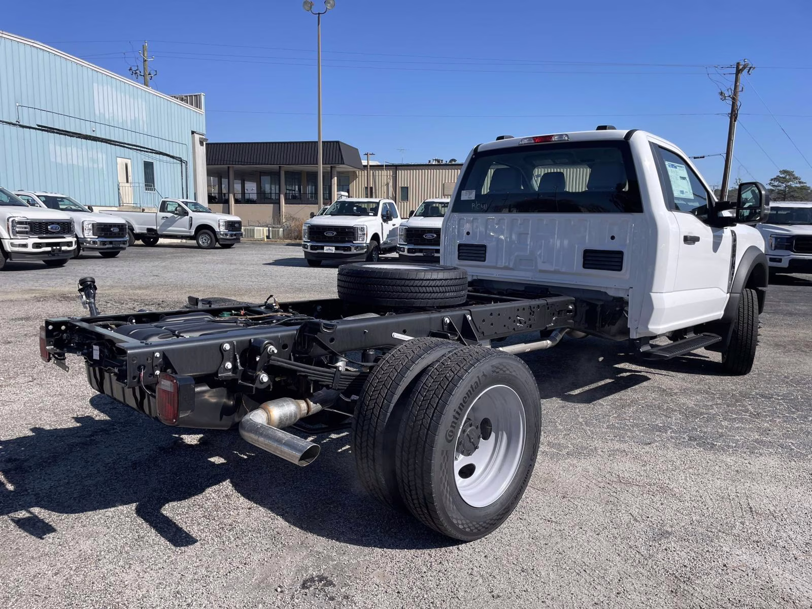 2026 Oxford White Ford Super Duty F-550 DRW XL 4X4 Chassis