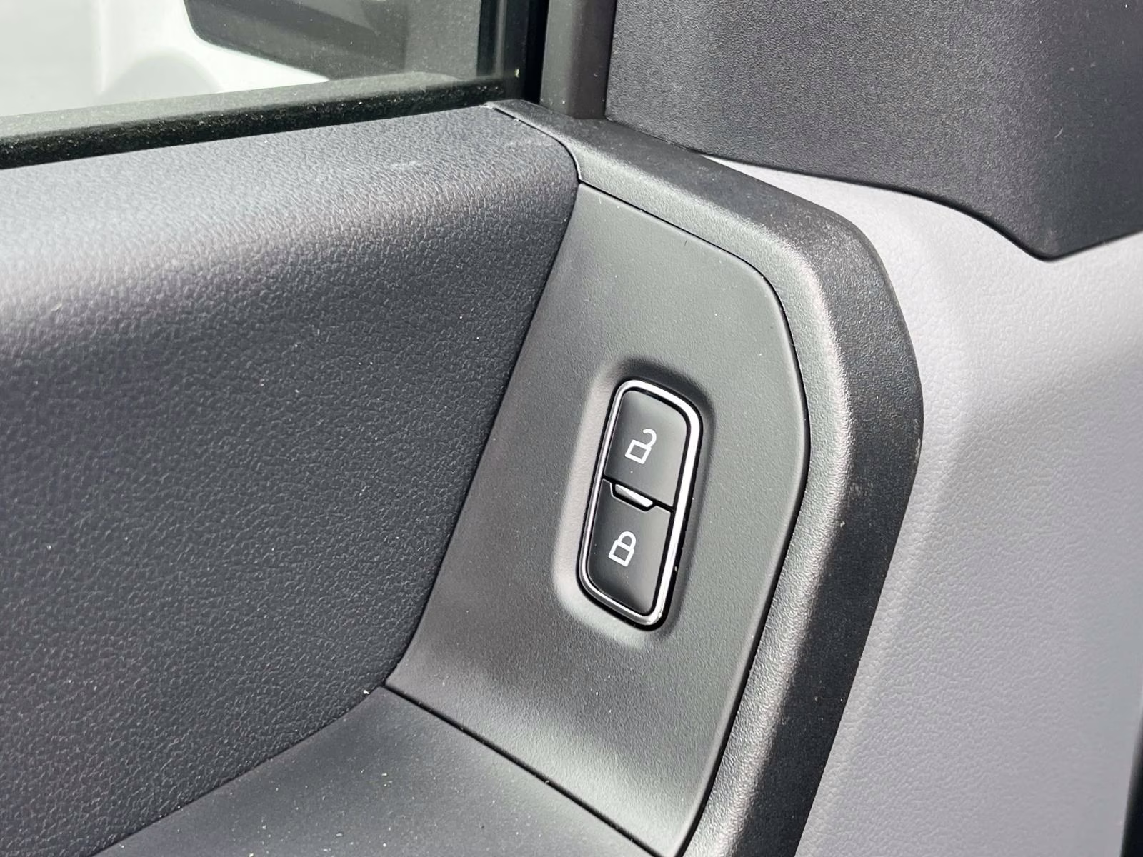 2026 Oxford White Ford Super Duty F-550 DRW XL 4X4 Chassis