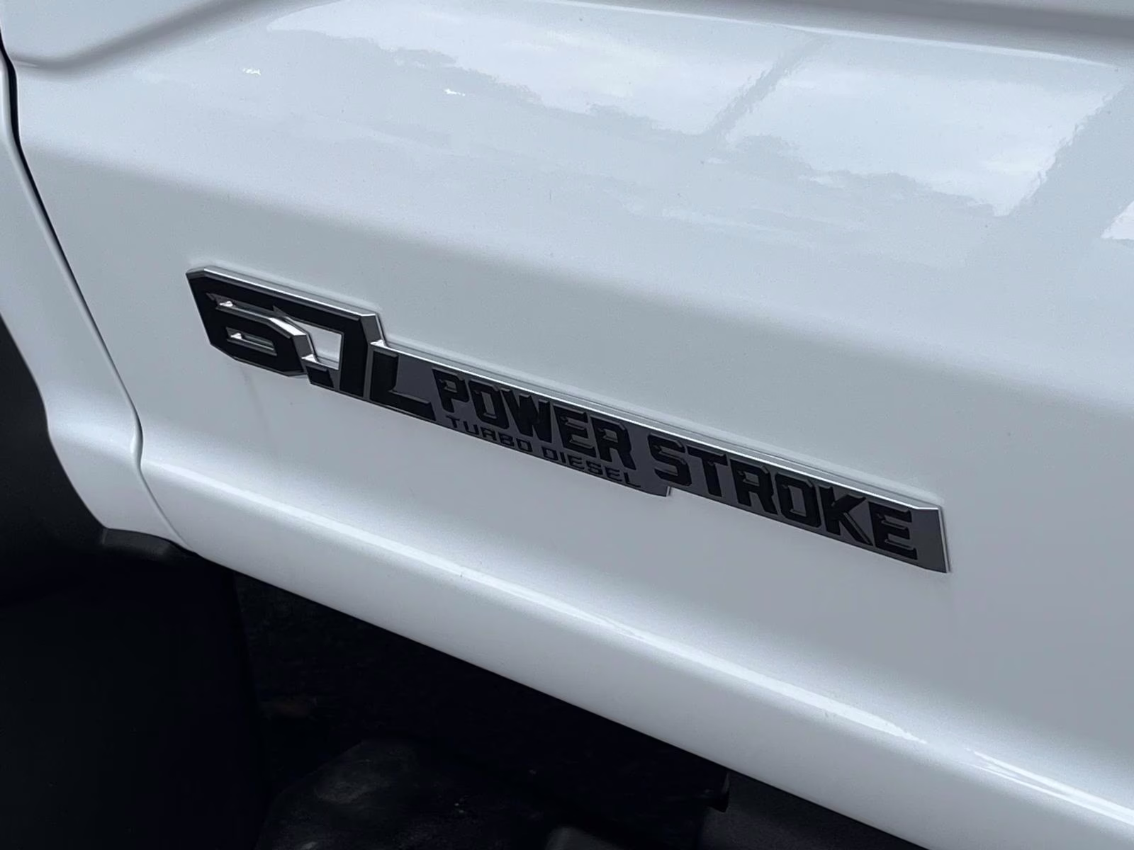 2026 Oxford White Ford Super Duty F-550 DRW XL 4X4 Chassis