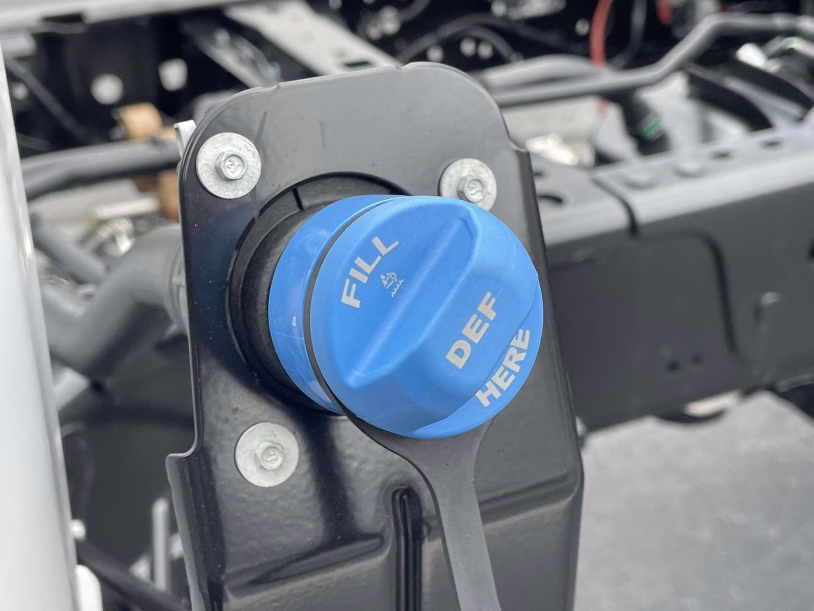 2026 Oxford White Ford Super Duty F-450 DRW XL RWD Chassis