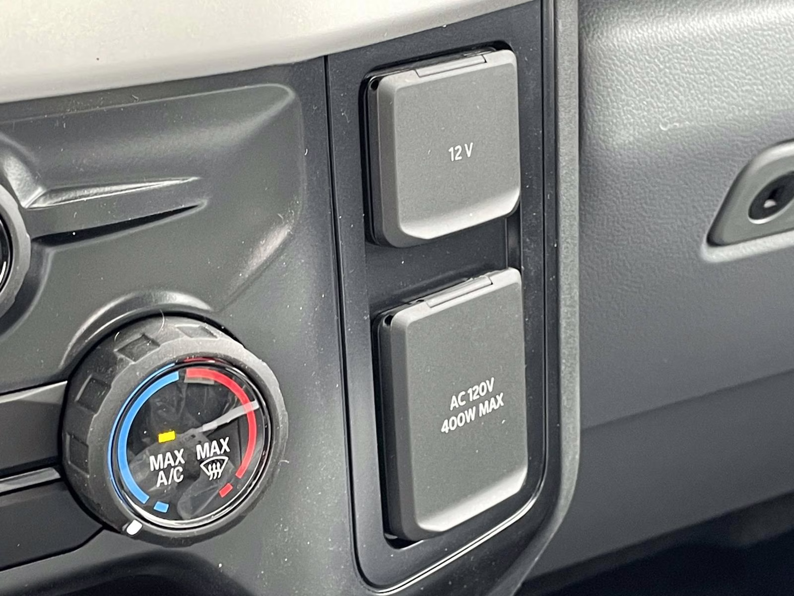 2026 Oxford White Ford Super Duty F-450 DRW XL RWD Chassis