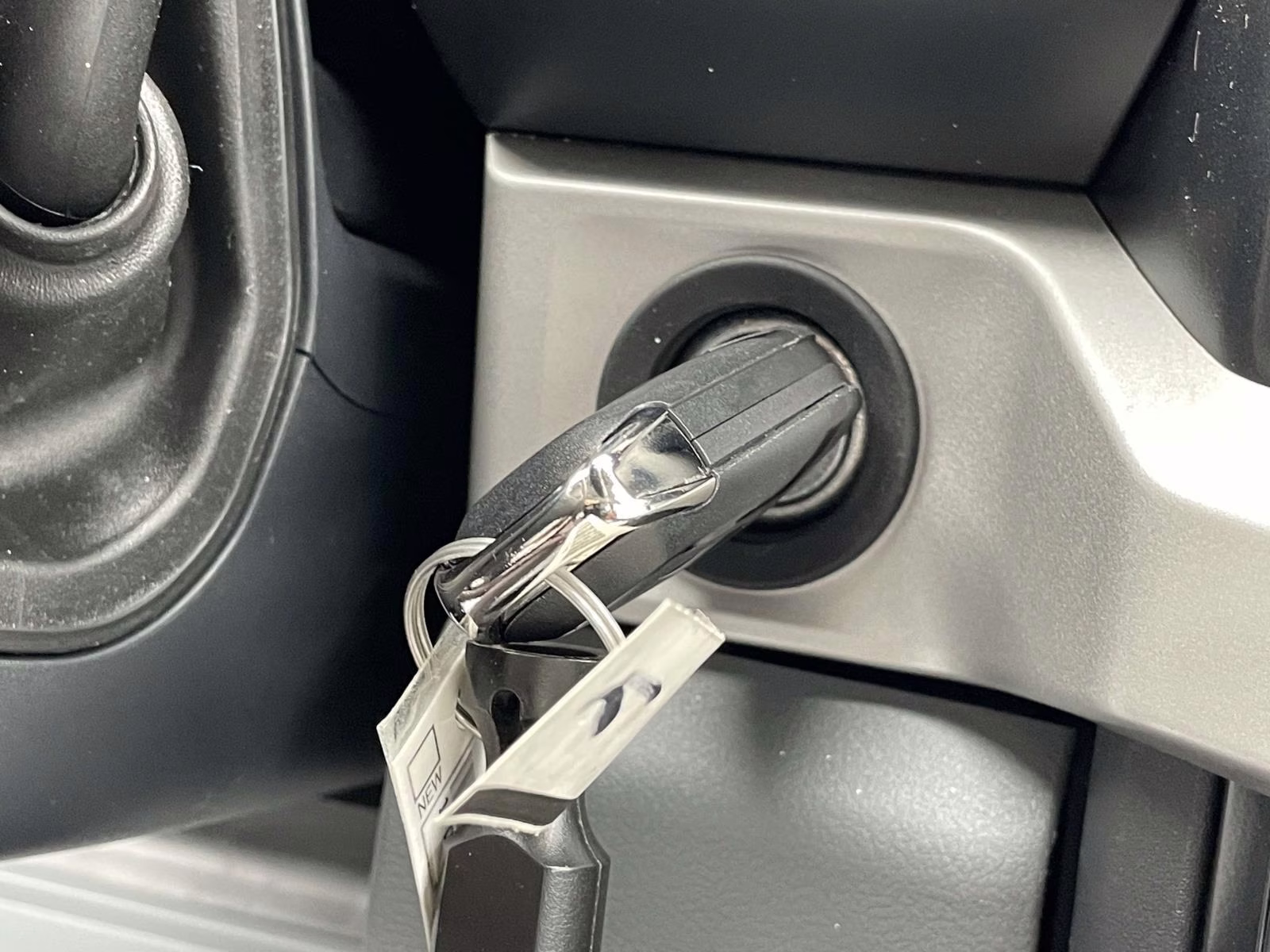 2026 Oxford White Ford Super Duty F-450 DRW XL RWD Chassis