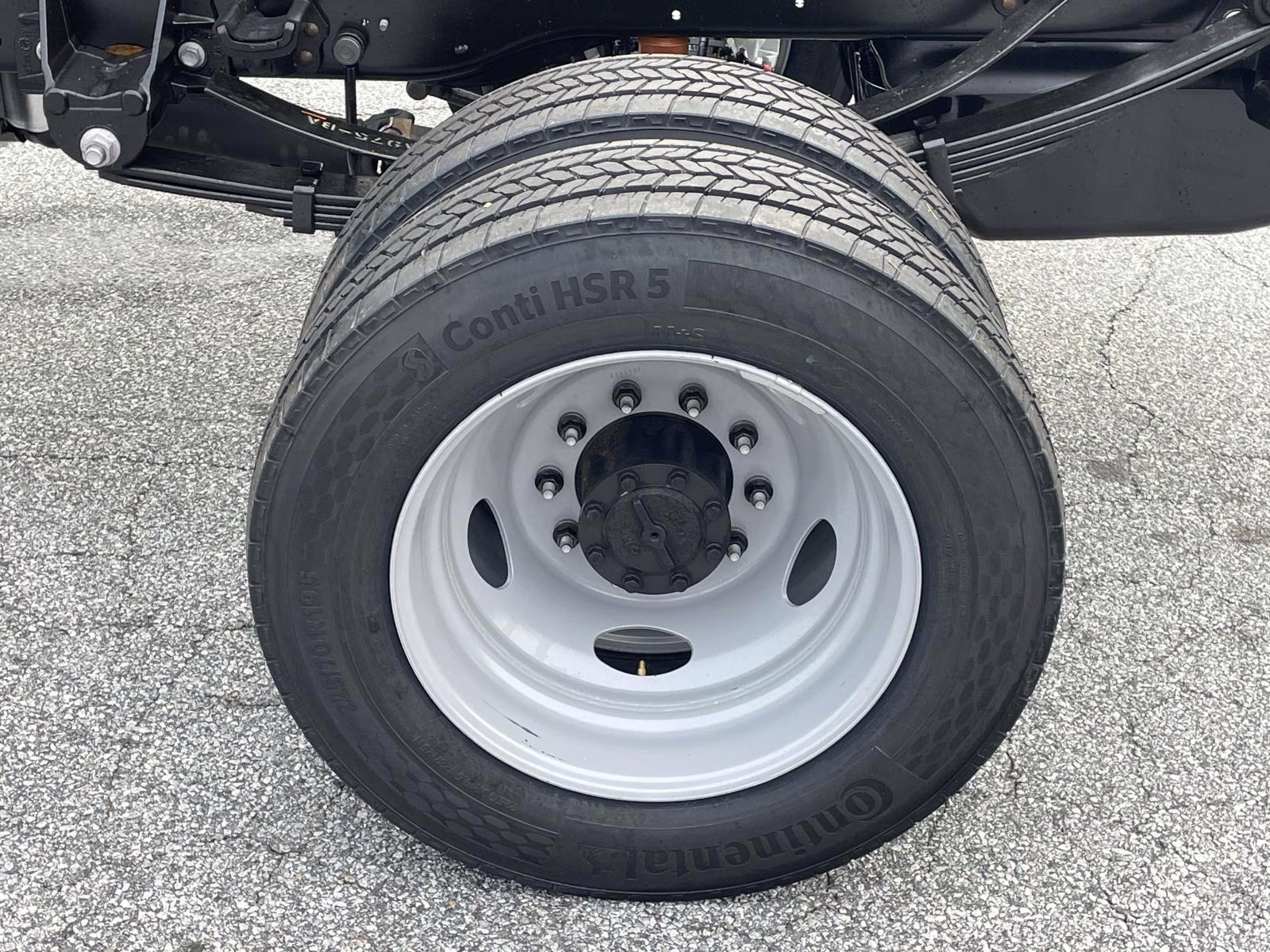 2026 Oxford White Ford Super Duty F-450 DRW XL 4X4 Chassis