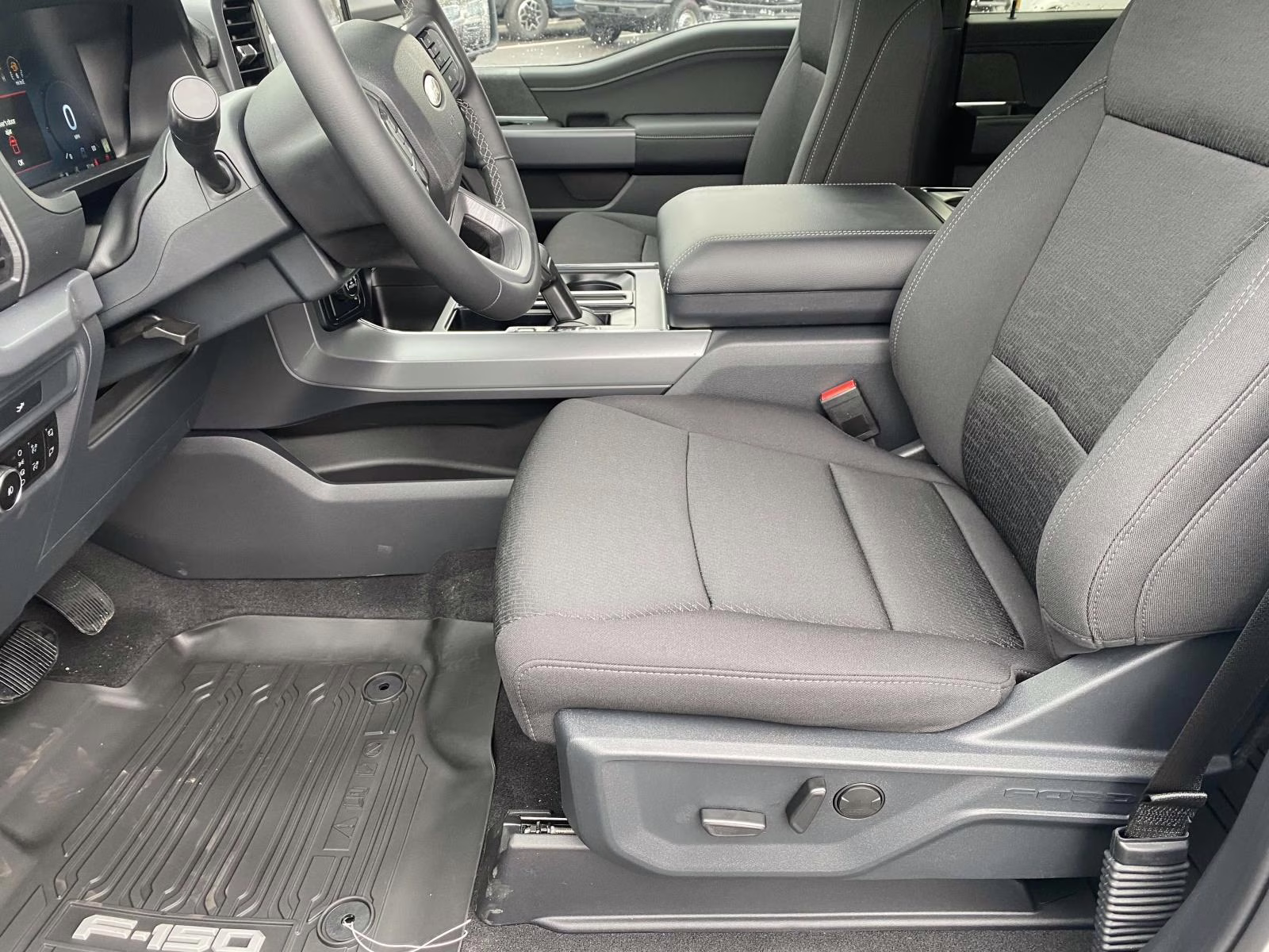 2026 Avalanche Ford F-150 XLT 4X4 Truck