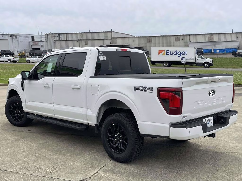 2026 Oxford White Ford F-150 XLT 4X4 Truck