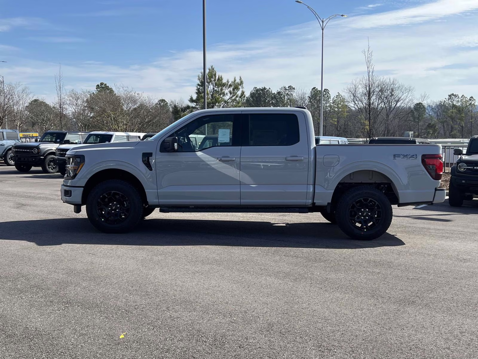 2026 Avalanche Ford F-150 XLT 4X4 Truck