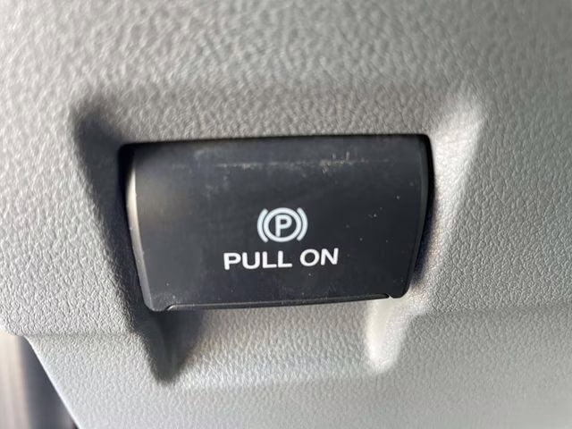 2026 Oxford White Ford Super Duty F-550 DRW XL RWD Chassis