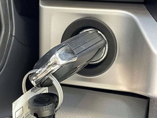 2026 Oxford White Ford Super Duty F-550 DRW XL RWD Chassis