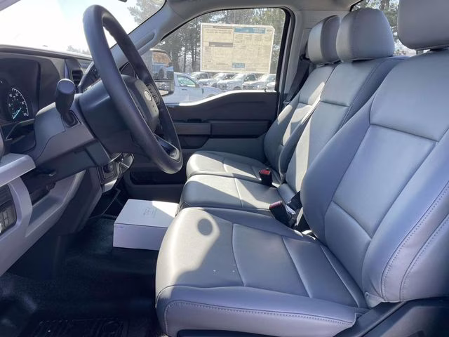 2026 Oxford White Ford Super Duty F-550 DRW XL 4X4 Chassis