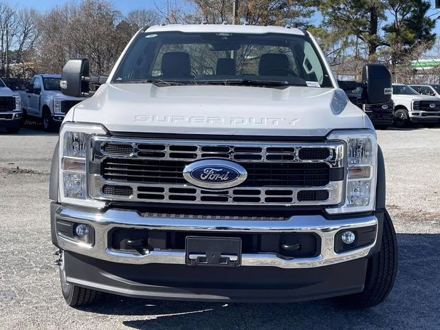 2026 Oxford White Ford Super Duty F-550 DRW XL 4X4 Chassis