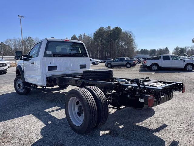 2026 Oxford White Ford Super Duty F-550 DRW XL 4X4 Chassis