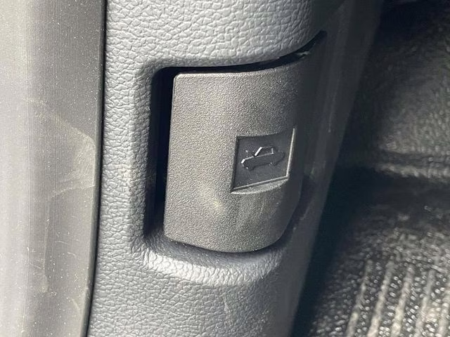 2026 Oxford White Ford Super Duty F-450 DRW XL RWD Chassis