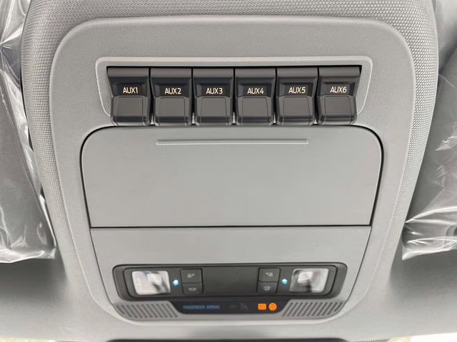 2026 Oxford White Ford Super Duty F-450 DRW XL RWD Chassis