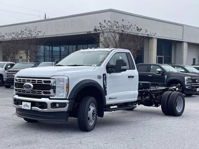 2026 Oxford White Ford Super Duty F-450 DRW XL 4X4 Chassis