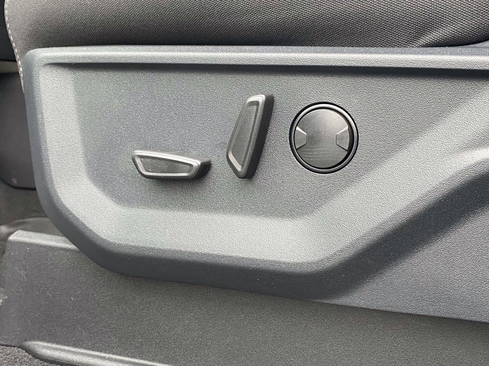 2026 Avalanche Ford F-150 XLT 4X4 Truck