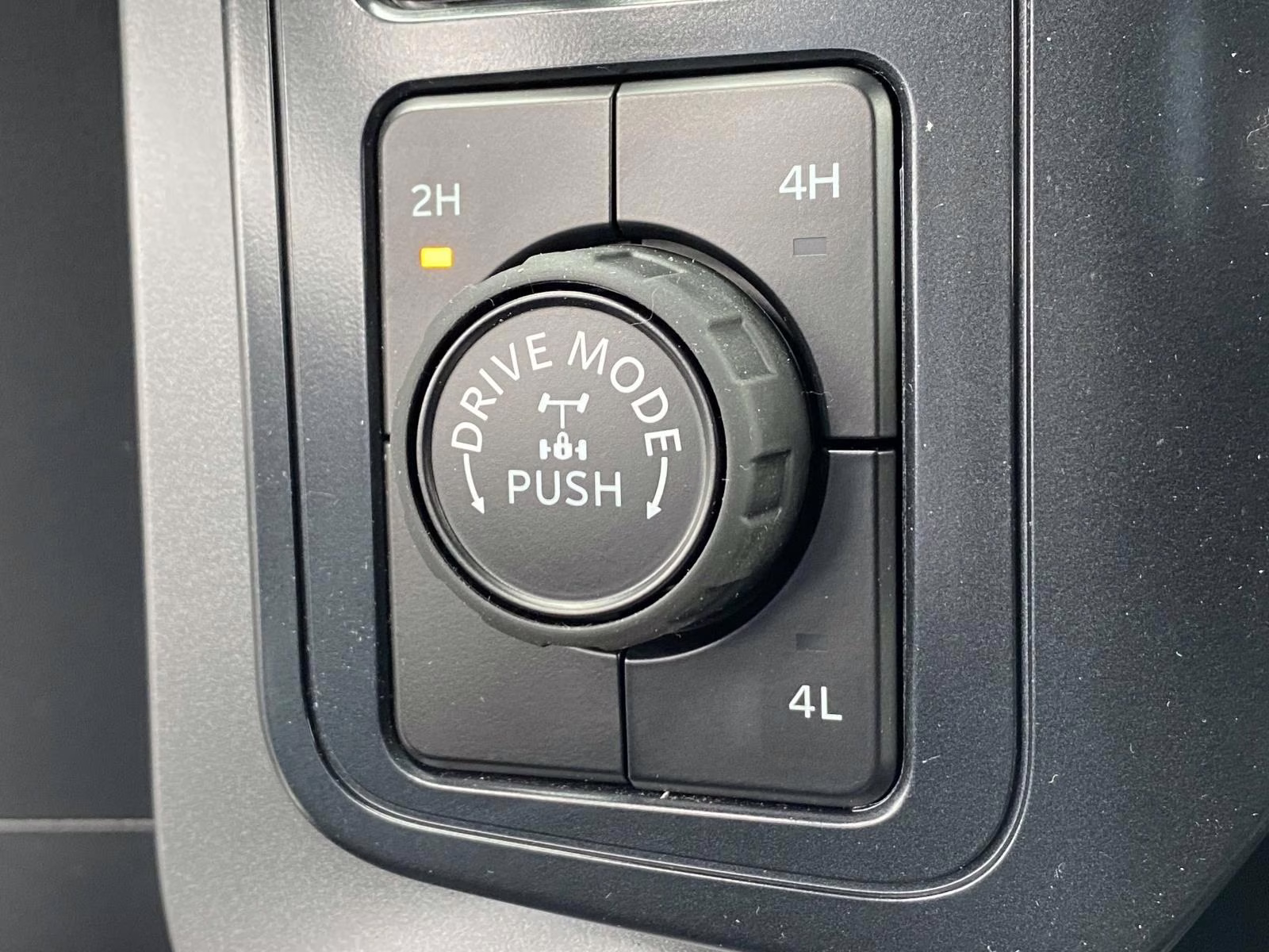 2026 Avalanche Ford F-150 XLT 4X4 Truck