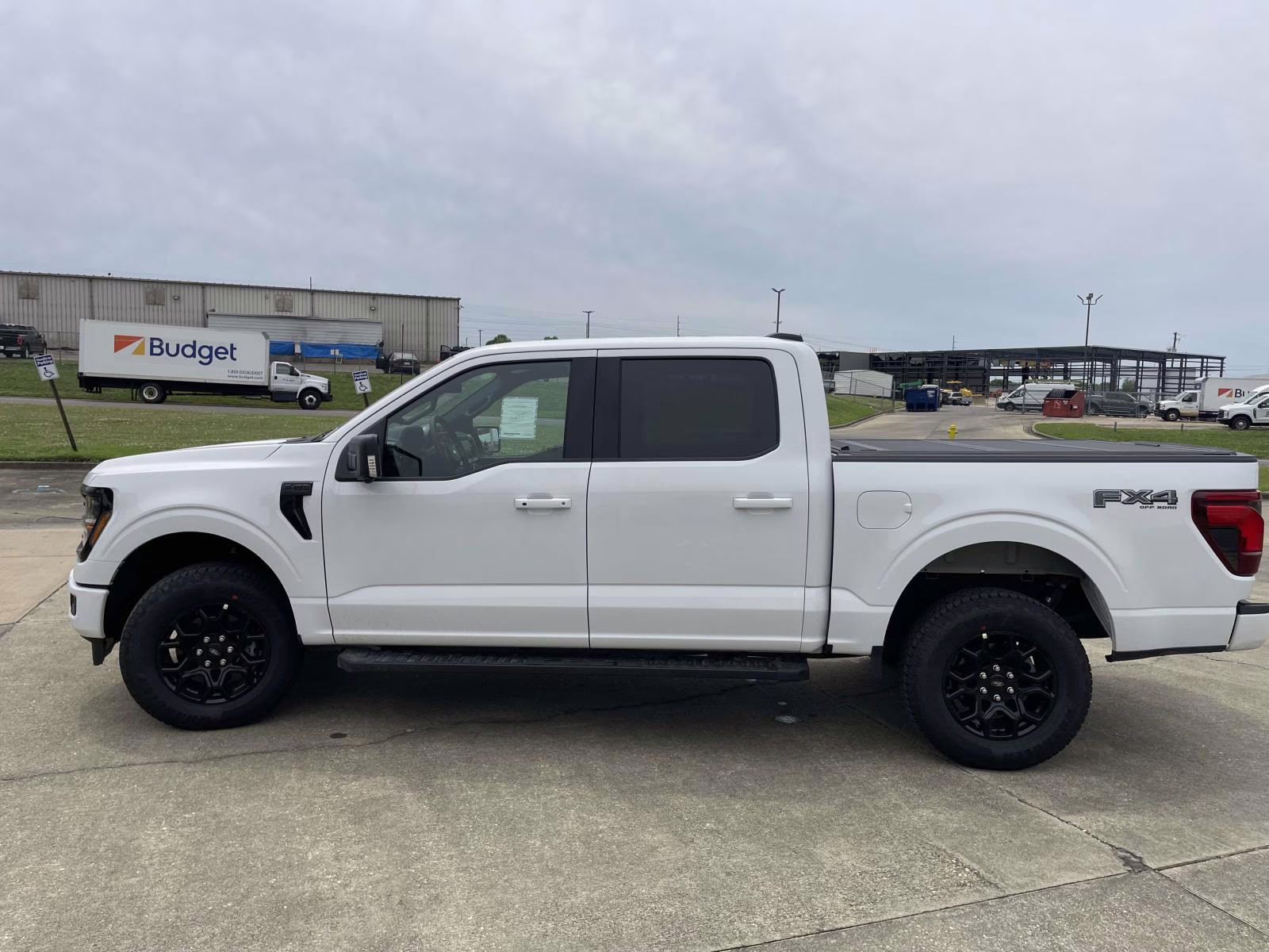 2026 Oxford White Ford F-150 XLT 4X4 Truck