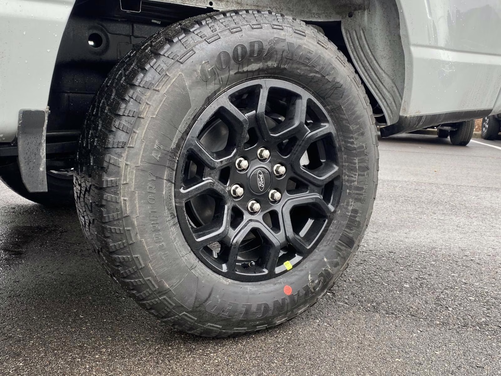 2026 Avalanche Ford F-150 XLT 4X4 Truck