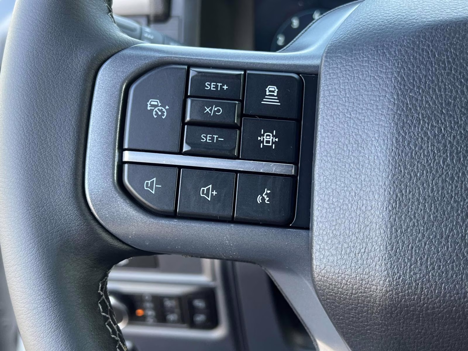 2026 Avalanche Ford F-150 XLT 4X4 Truck