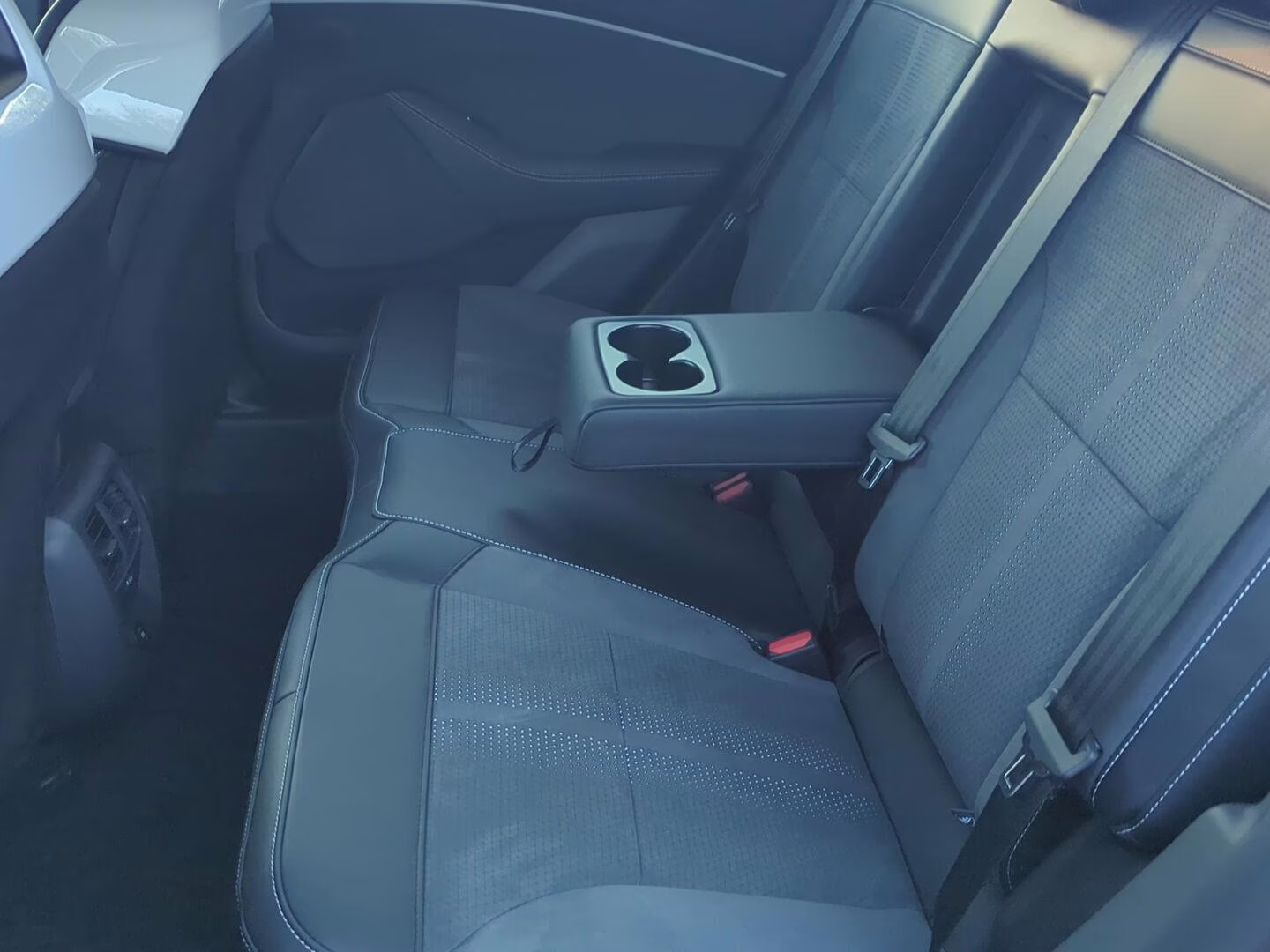 2025 Molten Magenta Metallic Tri-Coat Ford Mustang Mach-E GT AWD SUV