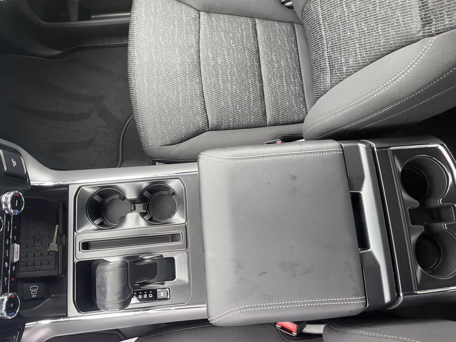 2025 Oxford White Ford F-150 XLT 4X4 Truck