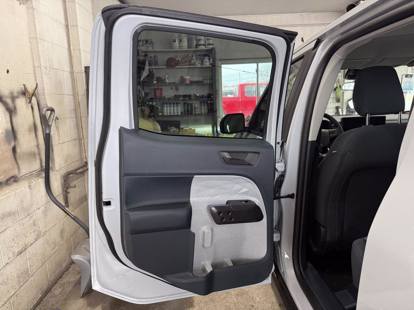 2026 Space White Metallic Ford Maverick XLT AWD Truck