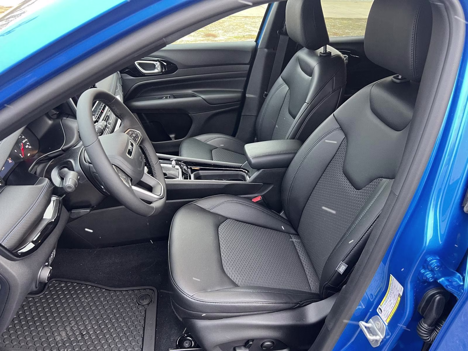 2026 Hydro Blue Pearlcoat Jeep Compass Latitude Altitude 4X4 SUV