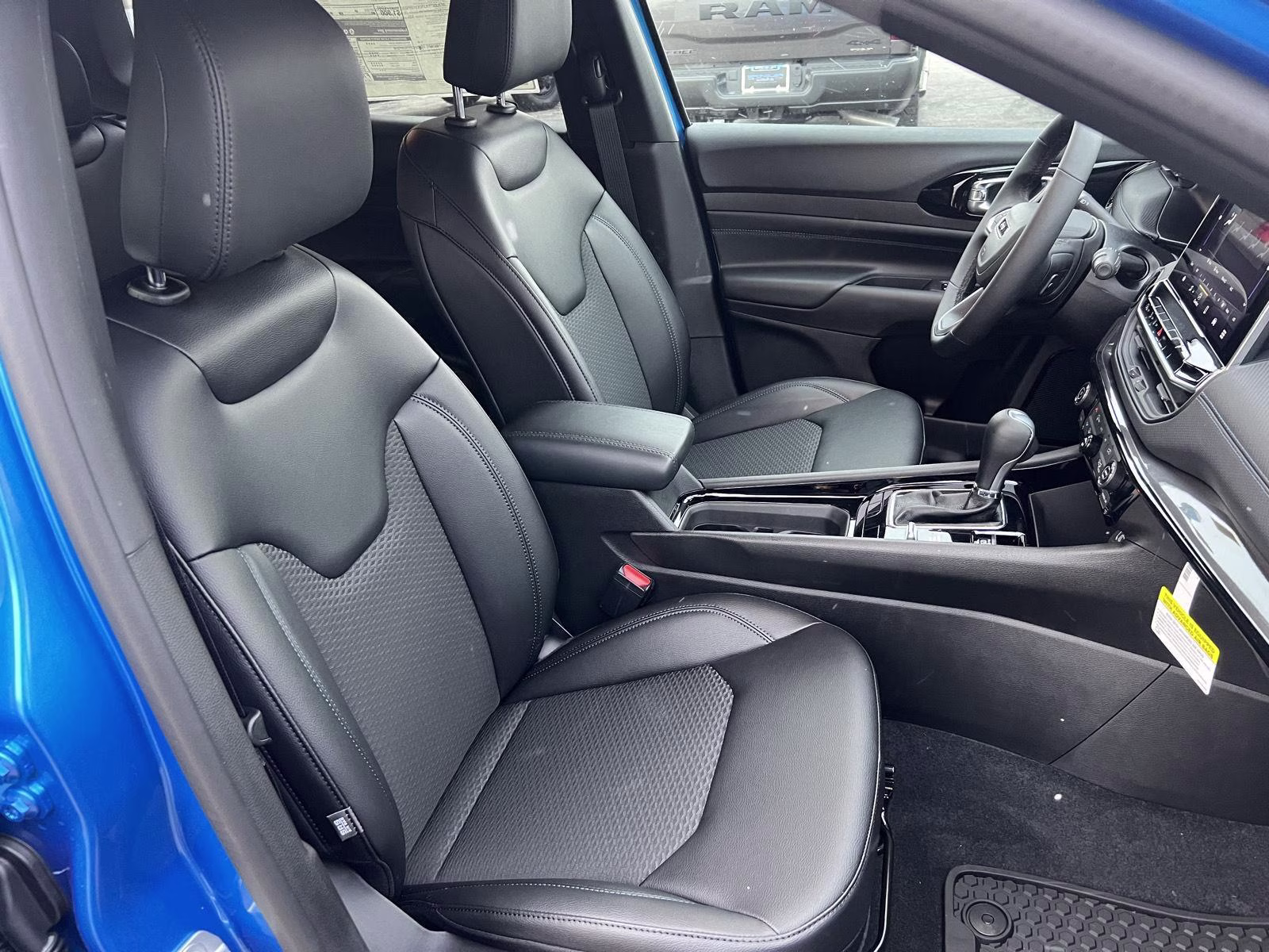2026 Hydro Blue Pearlcoat Jeep Compass Latitude Altitude 4X4 SUV