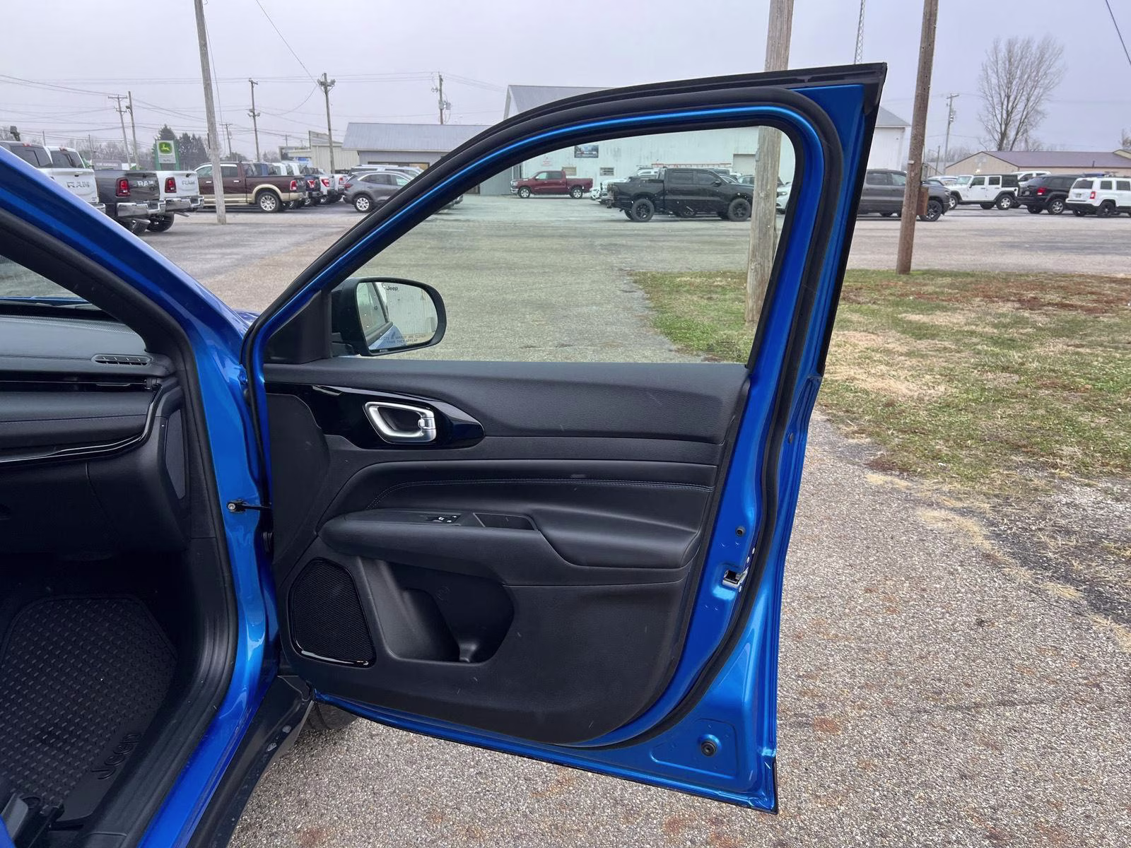 2026 Hydro Blue Pearlcoat Jeep Compass Latitude Altitude 4X4 SUV