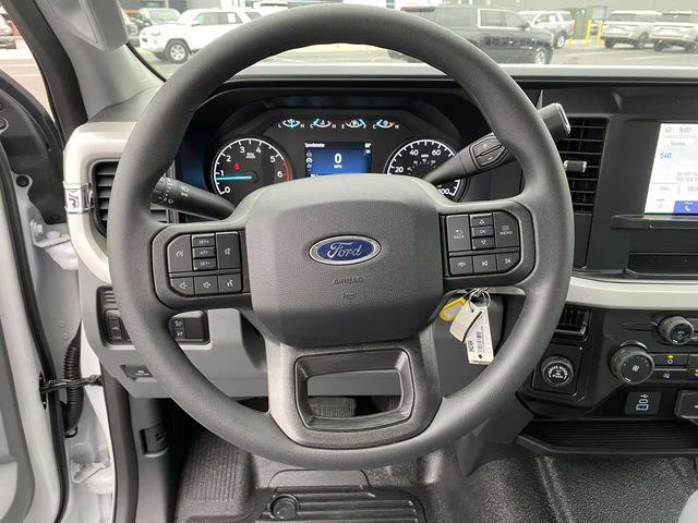 2026 Oxford White Ford Super Duty F-250 SRW XL RWD Truck