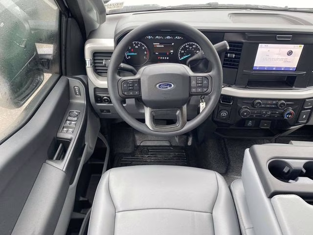 2026 Oxford White Ford Super Duty F-250 SRW XL RWD Truck
