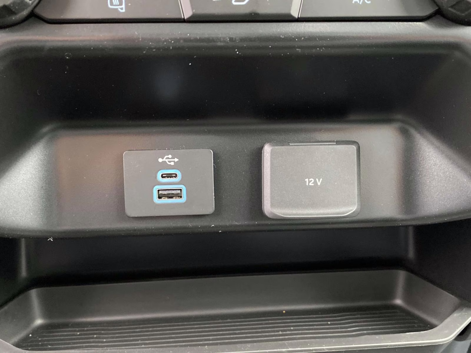 2026 Oxford White Ford Super Duty F-250 SRW XL RWD Truck