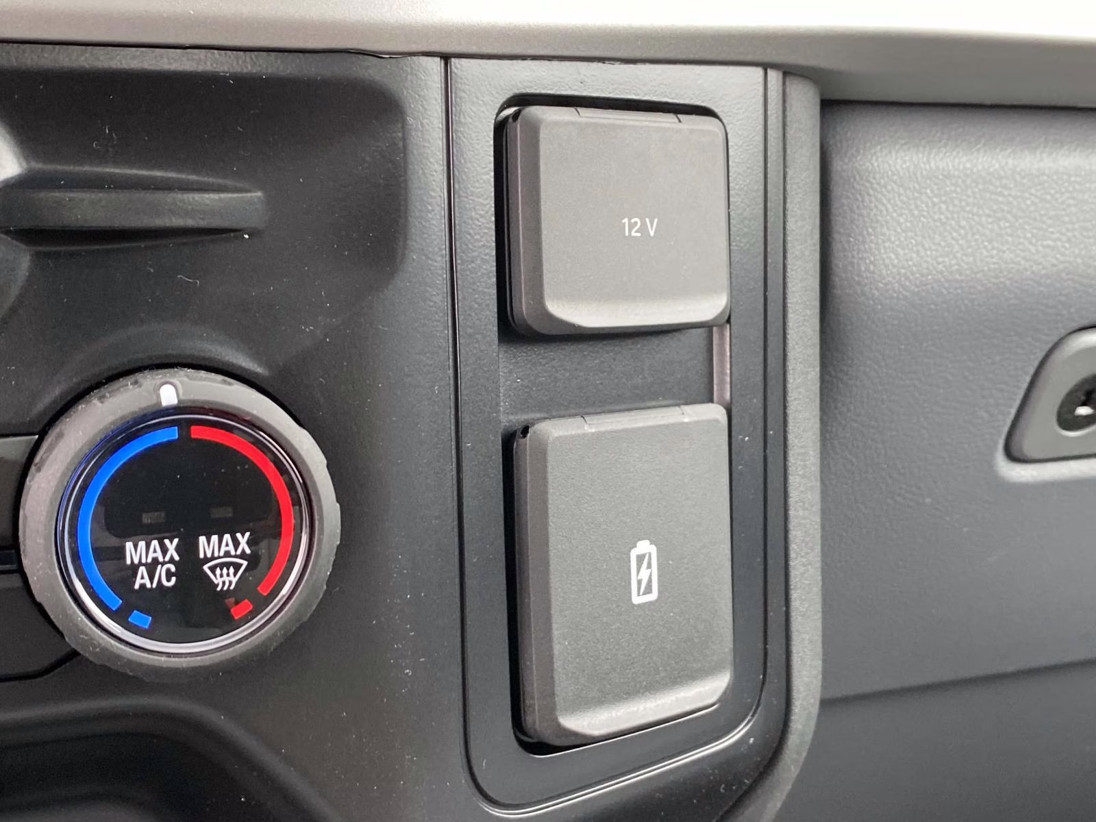 2026 Oxford White Ford Super Duty F-250 SRW XL RWD Truck