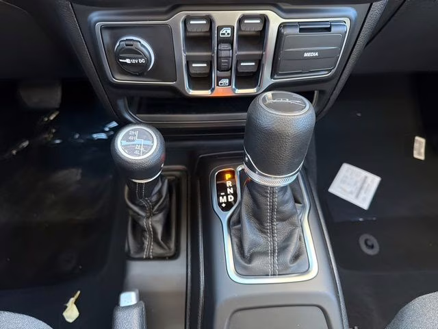 2026 Black Clearcoat Jeep Gladiator Sport 4X4 Truck