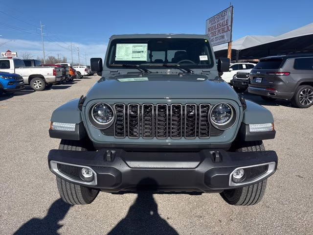 2026 Anvil Clearcoat Jeep Gladiator Sahara 4X4 Truck