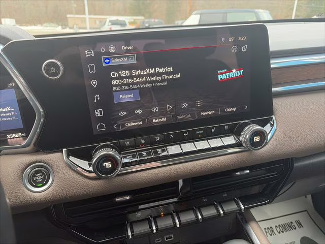 2023 Summit White GMC Canyon Denali 4X4 Truck