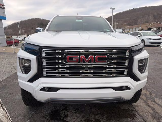 2023 Summit White GMC Canyon Denali 4X4 Truck