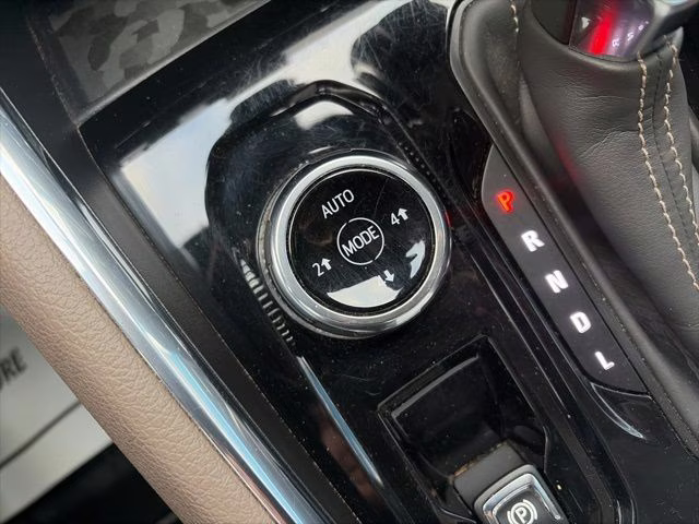 2023 Summit White GMC Canyon Denali 4X4 Truck