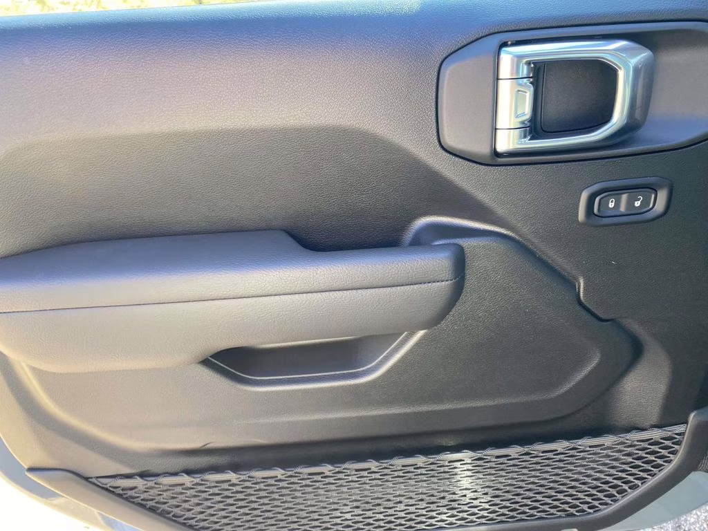 2026 Anvil Clear Coat Jeep Wrangler Sport 4X4 SUV