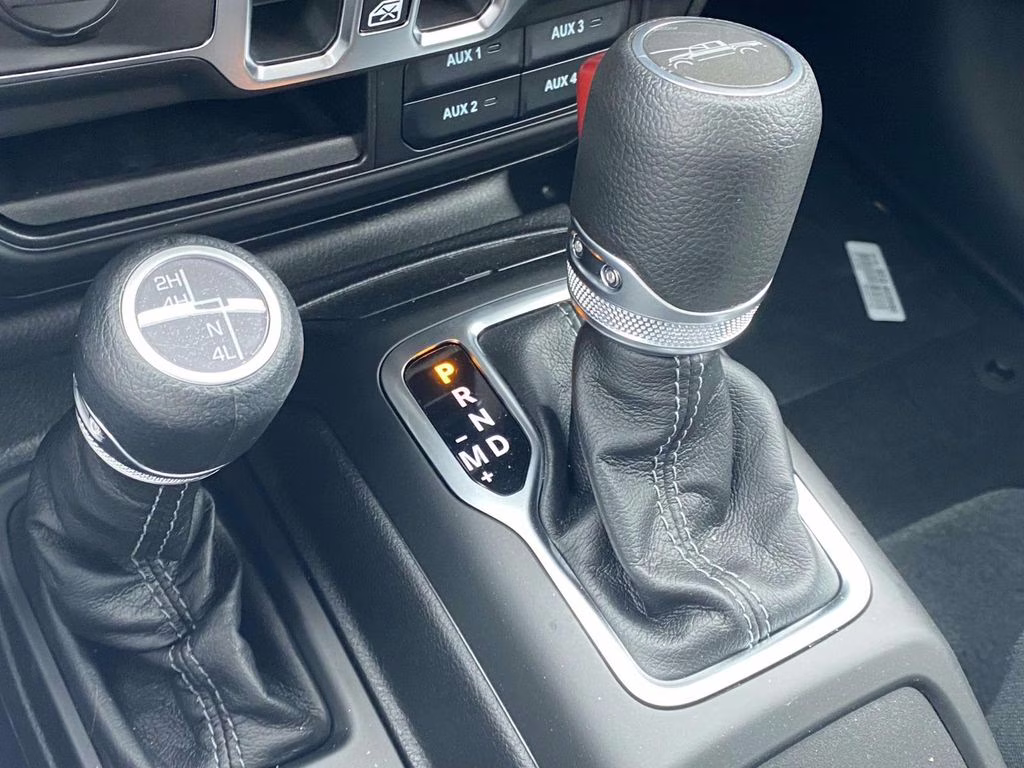 2026 Black Clearcoat Jeep Gladiator Sport 4X4 Truck