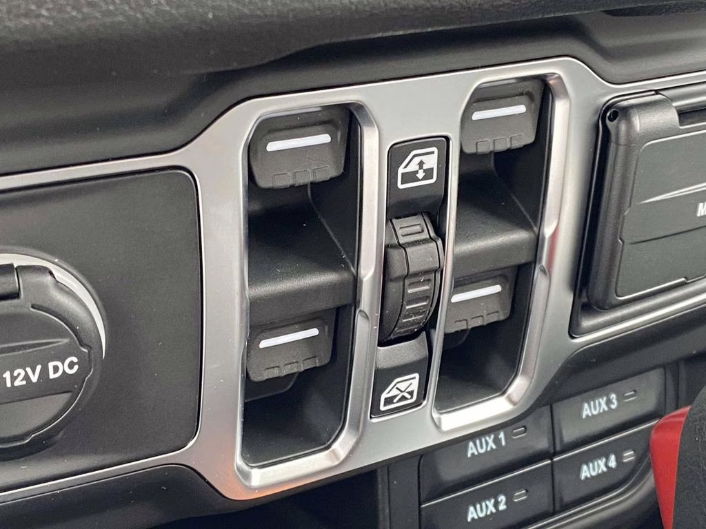 2026 Black Clearcoat Jeep Gladiator Sport 4X4 Truck