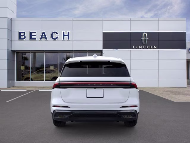 2026 White Platinum Clearcoat Metallic Lincoln Nautilus Premiere AWD SUV