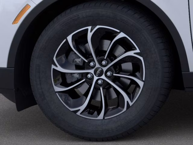 2026 White Platinum Clearcoat Metallic Lincoln Nautilus Premiere AWD SUV