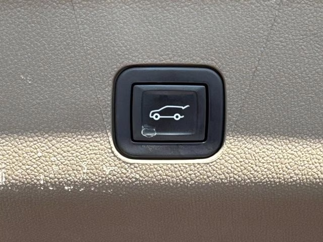 2022 Onyx Black GMC Yukon XL Denali RWD SUV