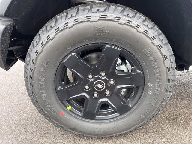 2025 Oxford White Ford Bronco Big Bend 4X4 SUV