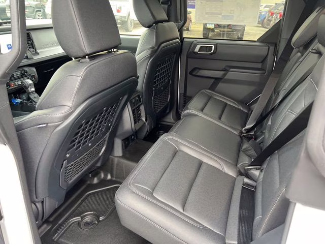 2025 Oxford White Ford Bronco Big Bend 4X4 SUV