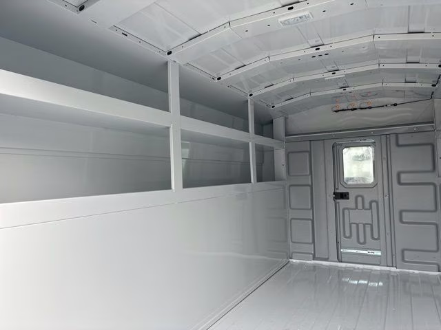 2026 Oxford White Ford E-350SD Base Cutaway RWD Cutaway