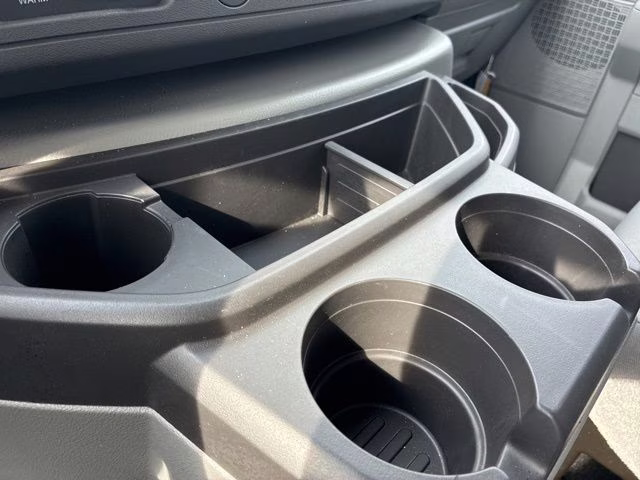 2026 Oxford White Ford E-350SD Base Cutaway RWD Cutaway